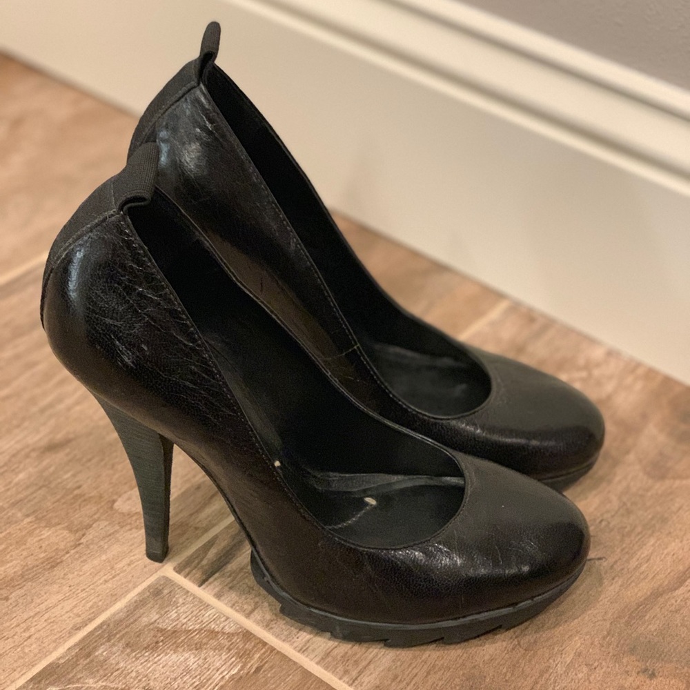 BCBGMaxAzria Black Leather Stiletto Pumps